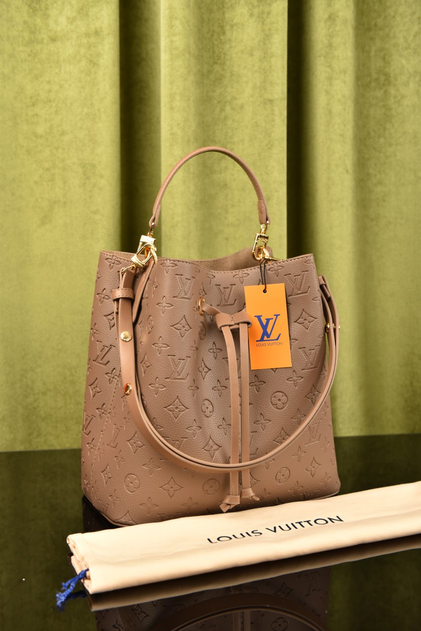 لوي فيتون نيونيو سادة (9 ألوان) - Louis Vuitton NeoNeo MM