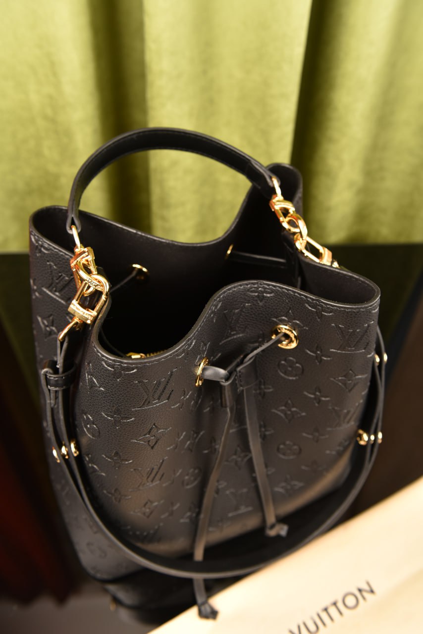 لوي فيتون نيونيو سادة (9 ألوان) - Louis Vuitton NeoNeo MM