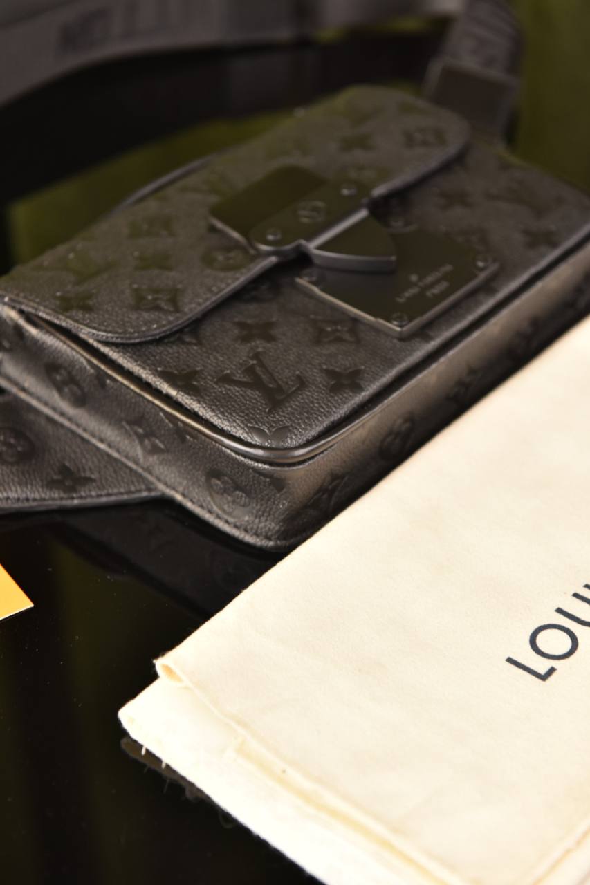 لوي فيتون (6 ألوان) - Louis Vuitton S Lock Sling Bag