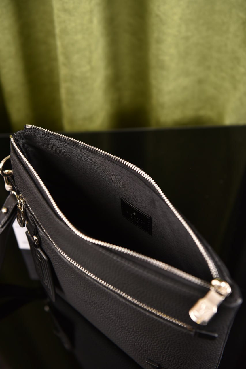 لوي فيتون (9 ألوان) - Louis Vuitton Takeoff Pouch
